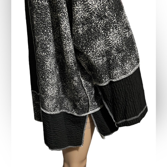 Ali Miles Color Block Knit Tunic - Winter White/Black Plus Size 2X NWT - Picture 9 of 15